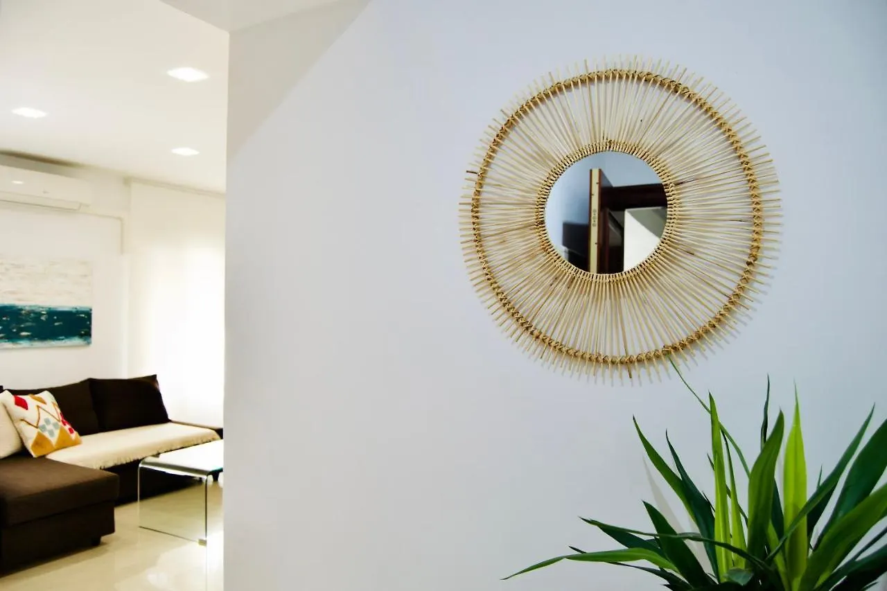 Kawaii Beachfront Malagueta Apartment 말라가